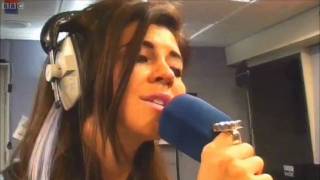 (HD) Marina and the Diamonds - Perfect Stranger (Acoustic Cover) (Live Lounge Cam Video 16/10/2010)