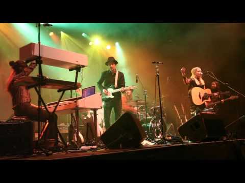 Lena Malmborg - Birds (live)