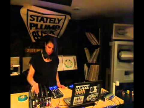 Podval on Point: Qbot - RTS.FM.141012