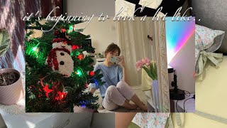 vlog 🎄 •  productive day, cleaning up, festive room makeover