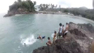 preview picture of video 'Ngebolang bareng teman sekampung di pantai the legon pari palabuhanratu'