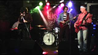 &quot;Break on Through&quot; performed by Doors Alive - Australian tribute band at The Bull n Bush, Sydney