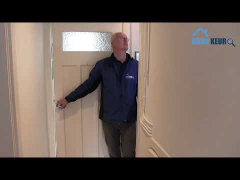 Kleine toilet met watermeter en matige ventilatie - Bouwkundige keuring