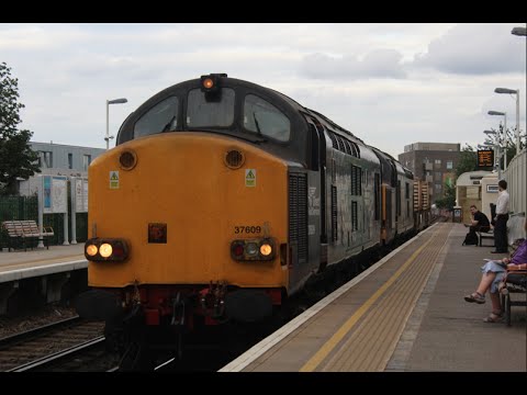 DRS 37609 & 37606 (6M95 Dungeness - Crewe Coal Sidings) @ Clapham High Street 26/07/2016