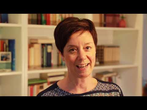 I VOTE! 13 SINGING QUIETLY - THE PIANO