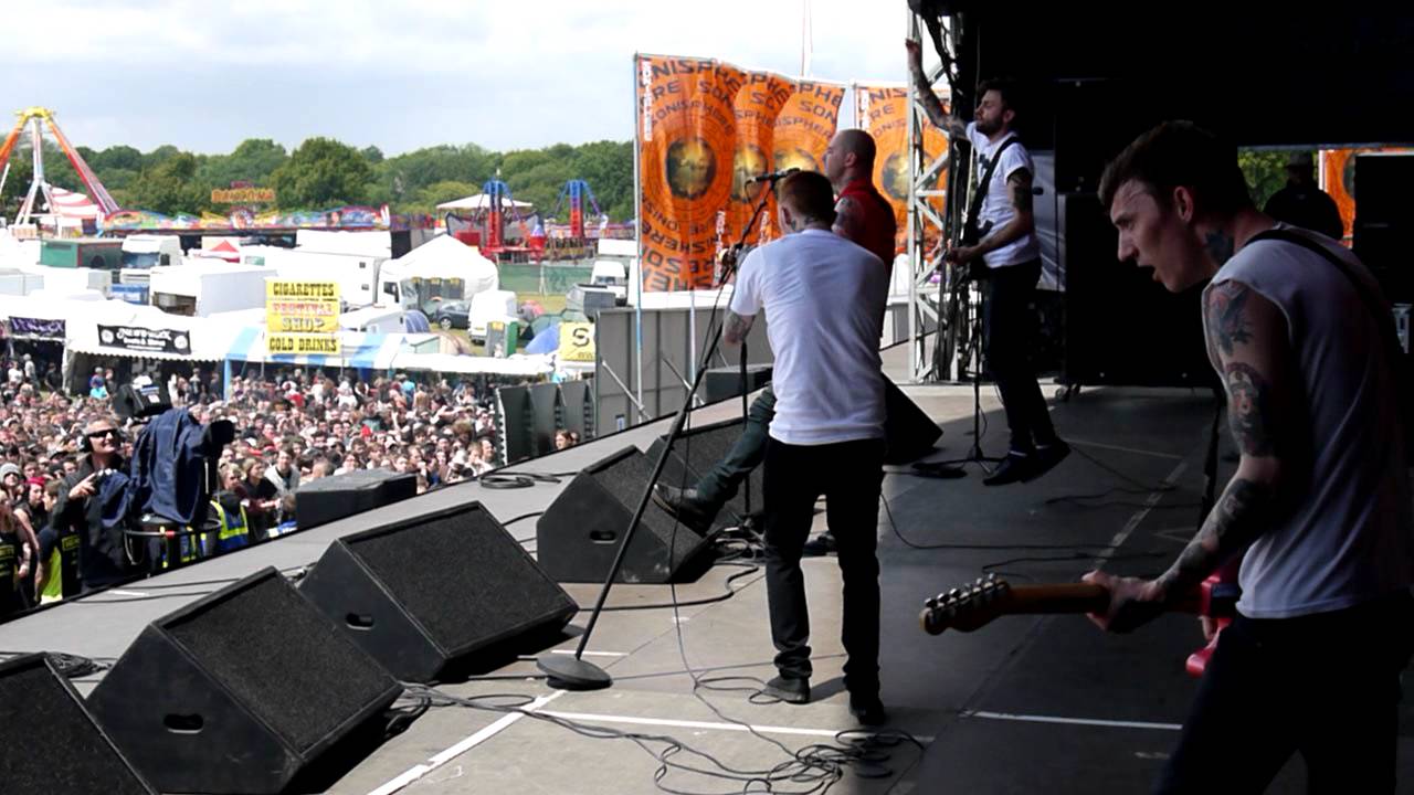Gallows 'Abandon Ship' Sonisphere 2011 - YouTube