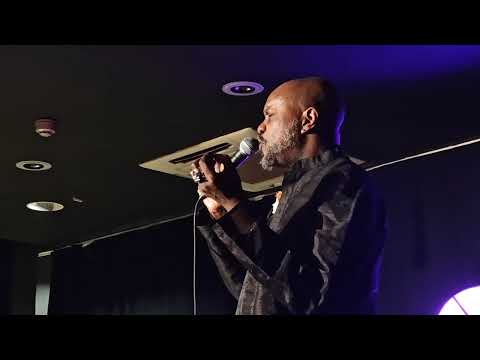 Ziggy Stardust. Acoustic cover by David McAlmont & Janette Mason. live in Dumfries. 31.1.25.