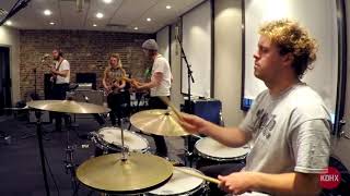 Nico Yaryan "Just Tell Me" Live at KDHX 12/08/16