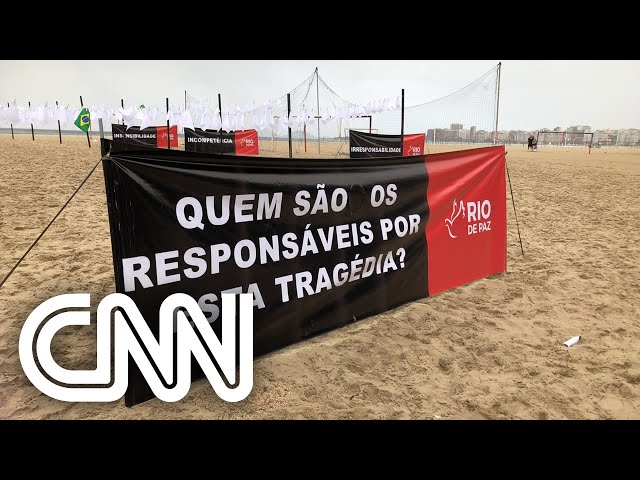 Lenços estendidos em Copacabana marcam protesto por 600 mil vítimas da Covid-19 | NOVO DIA