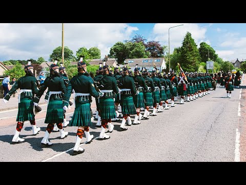 Forget Trump's Parade – Watch How the Scots Really March!