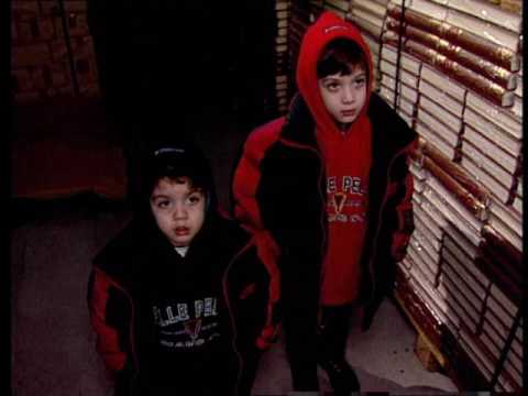 Tram 11 - Pad sistema (Official Video)