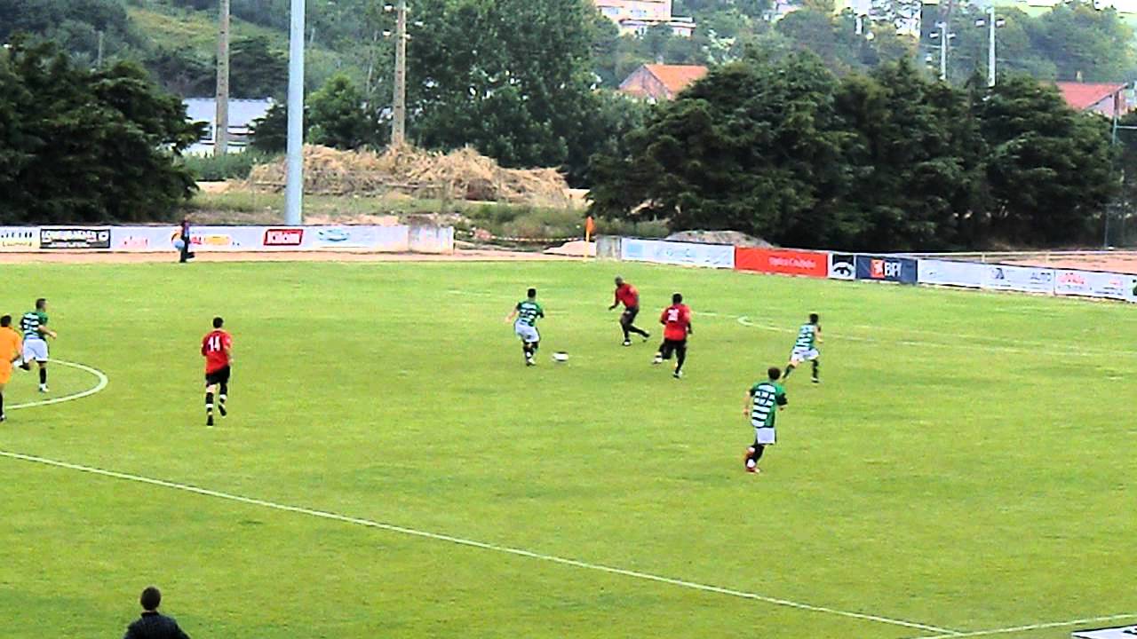 Lourinhanense-Futebol Benfica (21/5/2011) - Roçadas desperdiça