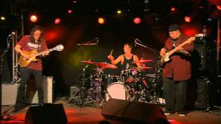 ROBBEN FORD TORIO NEW MORNING THE PARIS CONCERT-How Deep In The Blues.1.m4v