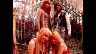 The SATELLITES OF LOVE (Finland/Barcelona) - LOVELY LYCA (Psychedelic Pop Rock)