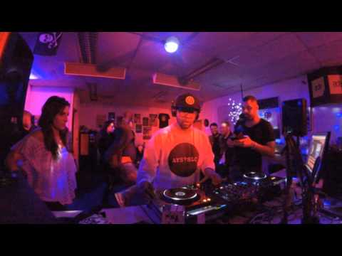 BRIXTON spinning at SIMON TITUS bday bash [ Amsterdams ] most wanted