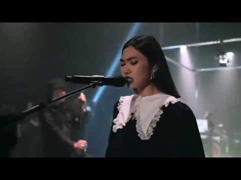ISYANA SARASVATI X DEADSQUAD - IL SOGNO ~ Live at IDGAF 2021