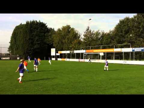 Blauw Wit'81 D3G - FC Engelen D3 (19-10-2013)