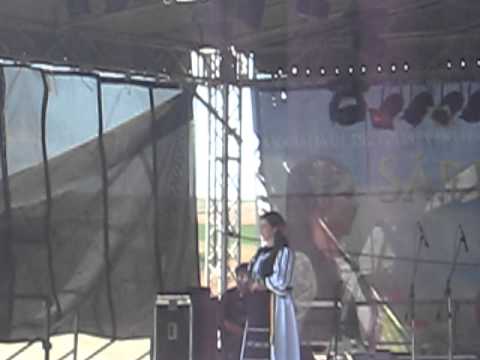 36 - SARBATOAREA DATINILOR LA RACIU - MVI_0428.AVI