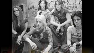 the runaways-here comes the sun.wmv