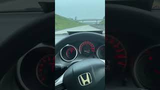 Download lagu HONDA JAZZ TEMBUS 200KPJ DI JALAN TOL #shorts #hrs #hondajazz mp3