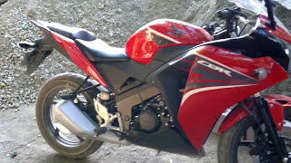 preview picture of video 'Honda CBR 150R 360 view'