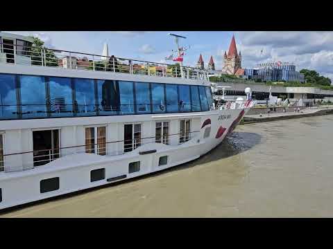 A`rosa Donna tauscht mit der Mia