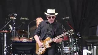 Walk us uptown &amp; Riot Act