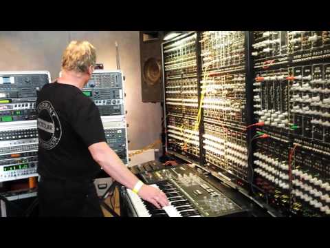 SiegfriedBrueckner ElectronicCircus2015