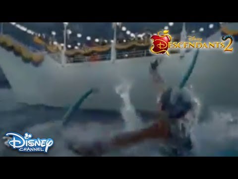 Descendants 2 (Clip 'Uma Becomes Ursula')