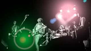 Hand in Hand - Dire Straits + lyrics