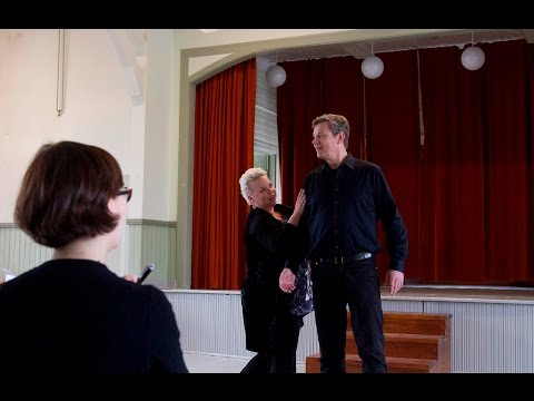 Johanna Rusanen-Kartano ja Jaakko Kortekangas harjoittelevat Puu-Anttilassa