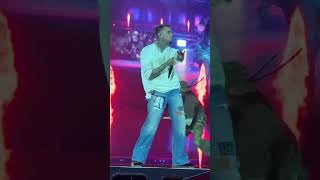 A full performance of "New Flame" from the final show.