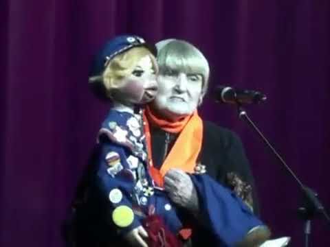 Народная артистка России Раиса Виноградова с куклой Кирюшей