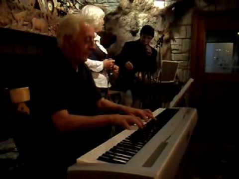 Oliver Dragojevic feat. Baze Marotov- magdalena.wmv