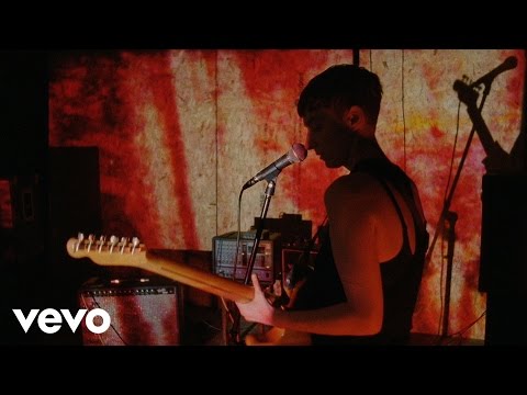 LoneLady - Groove It Out