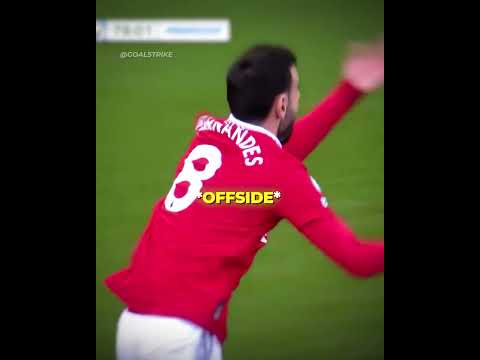 Unbelievable! Fernandes' 200 IQ Play!