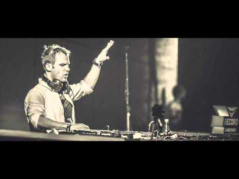 Darude - Sandstorm [Dash Berlin Rework]