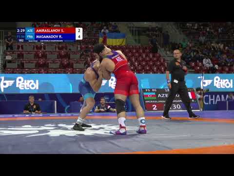1/2 FS - 86 kg: S. AMIRASLANOV (AZE) v. R. MAGAMADOV (FRA)