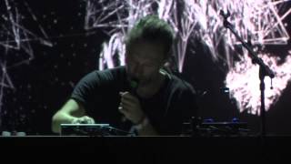 Thom Yorke - Traffic / Twist... (HD) Live In Paris 2015