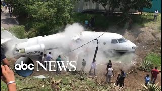 Americans&#39; private plane breaks in half in Honduras