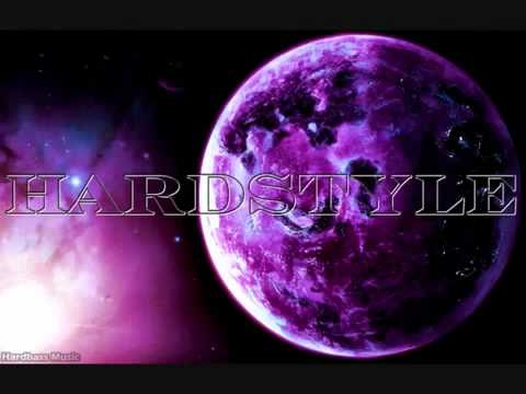 Brennan Heart feat Shanokee - Feel U Here [HQ].mp4