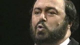 Luciano Pavarotti. 1987. Mamma. Madison Square Garden. New York