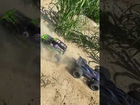 Grave Digger SMT 10 vs JLB CHEETAH RC CAR