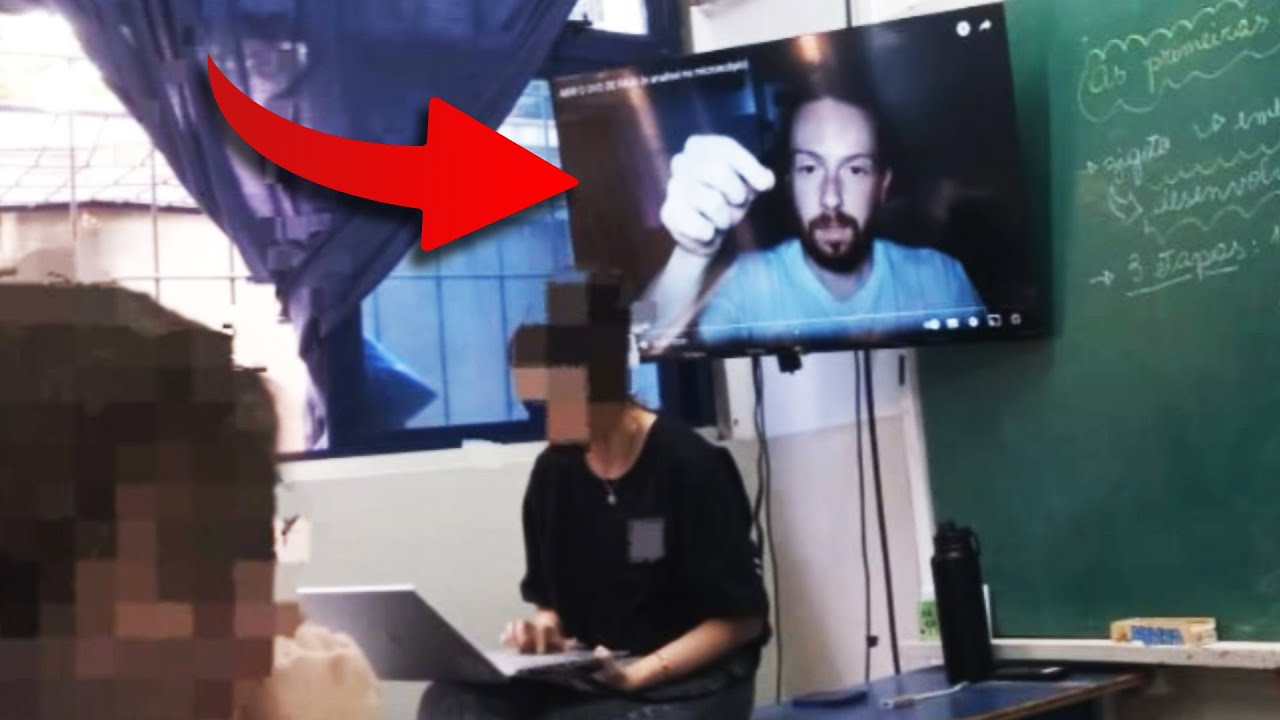 Estão me usando como professor... (Vou ser processado?)