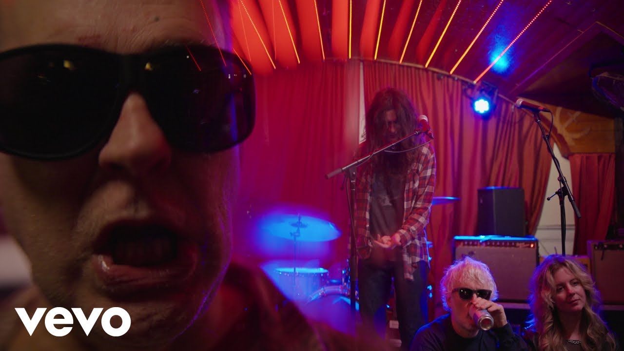 Kurt Vile - Chance to Bleed (Official Music Video) - YouTube