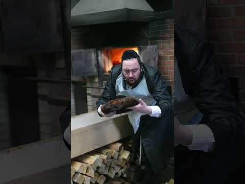A Matzah Shtreimel ??๐ซจ๐ซจ