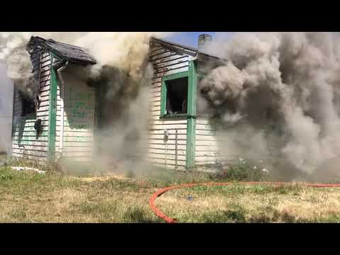 West Coast Fire Training - Vent Conversion At The Front During Fire Attack