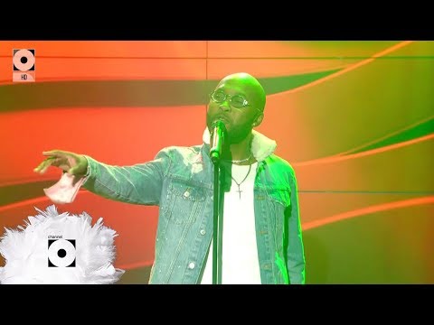 Vusi Nova Performing &lsquo;I&rsquo;d Rather Go Blind&rsquo; - Massive Music | Channel O