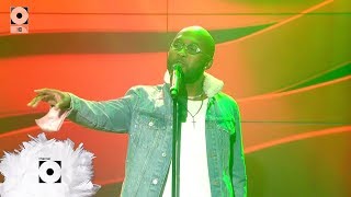 Vusi Nova Performing ‘I’d Rather Go Blind’ - Massive Music | Channel O