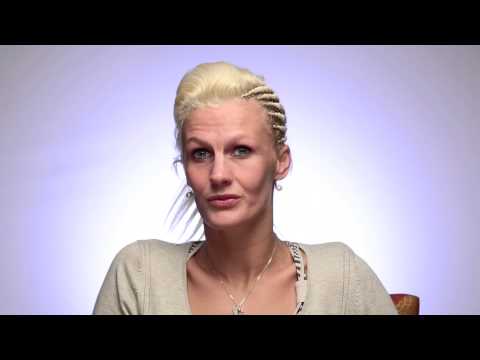 Cindy Dandois Signed, Fighting Alexis Davis At UFC Fight Night 108